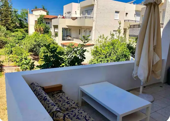 Menelaos Apartments